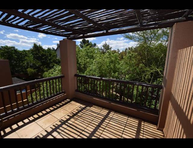 1 BEDROOM APARTMENT FOR SALE IN LONEHILL